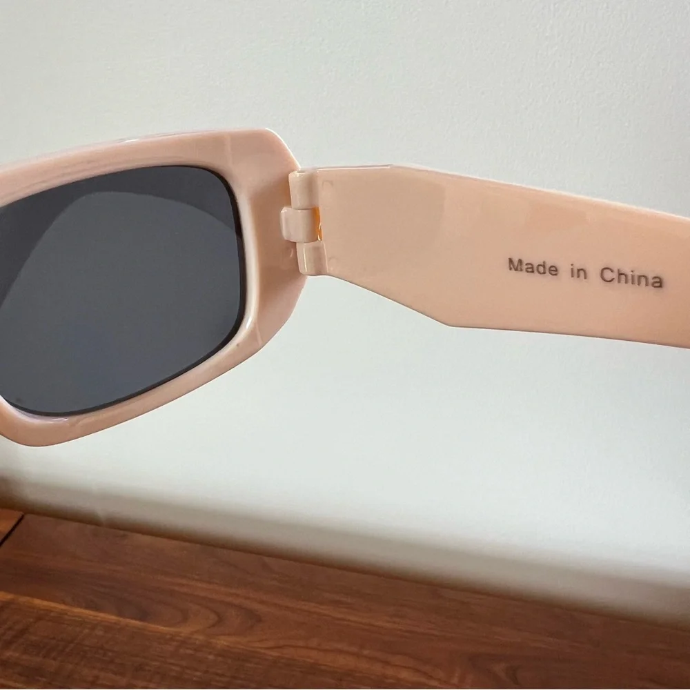 Chic Cream Rectangular Sunglasses
